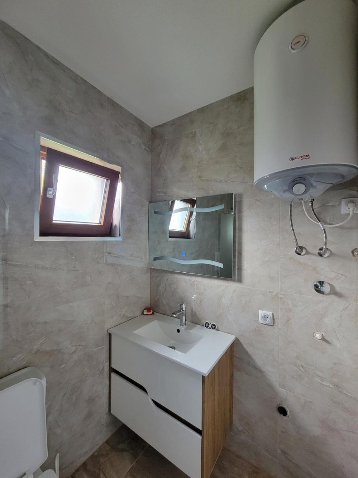 Eleon Motel Brezovice Buitenkant foto